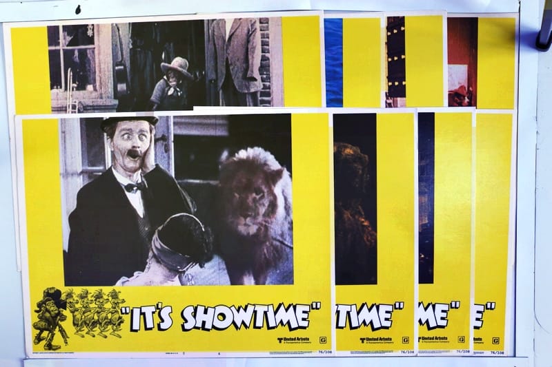 ORIGINAL LOBBY CARDS - IT'S SHOWTIME - 1976 - set of 8 - Cary Grant ...